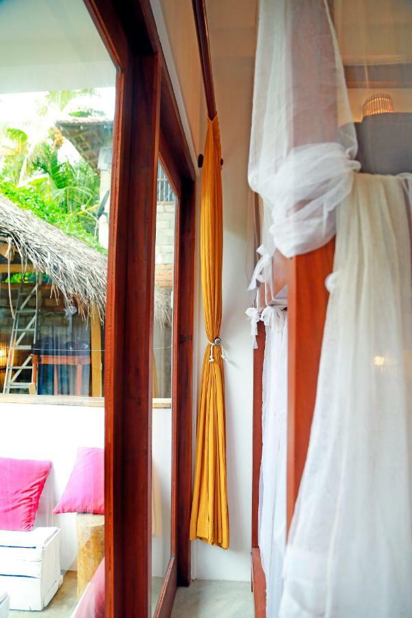 Chez Podi Surf Stay Mirissa Exteriör bild